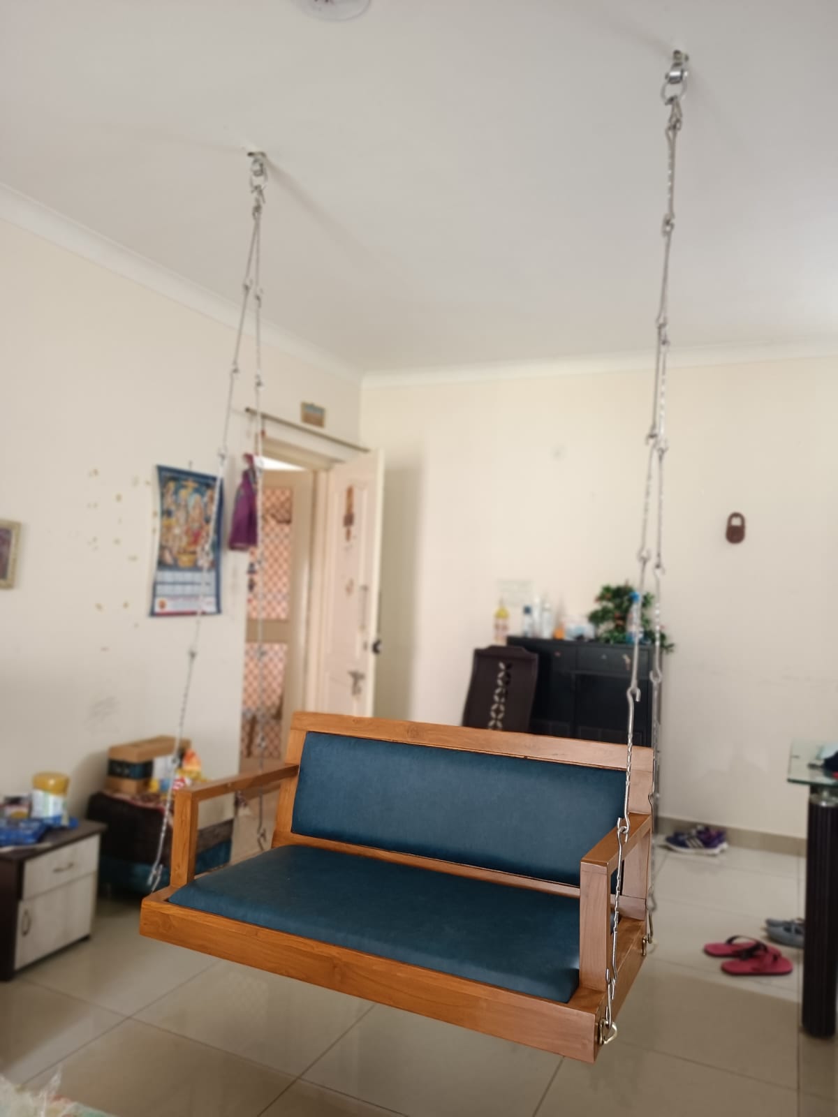 Wooden 4ft Swing with cushion and chain