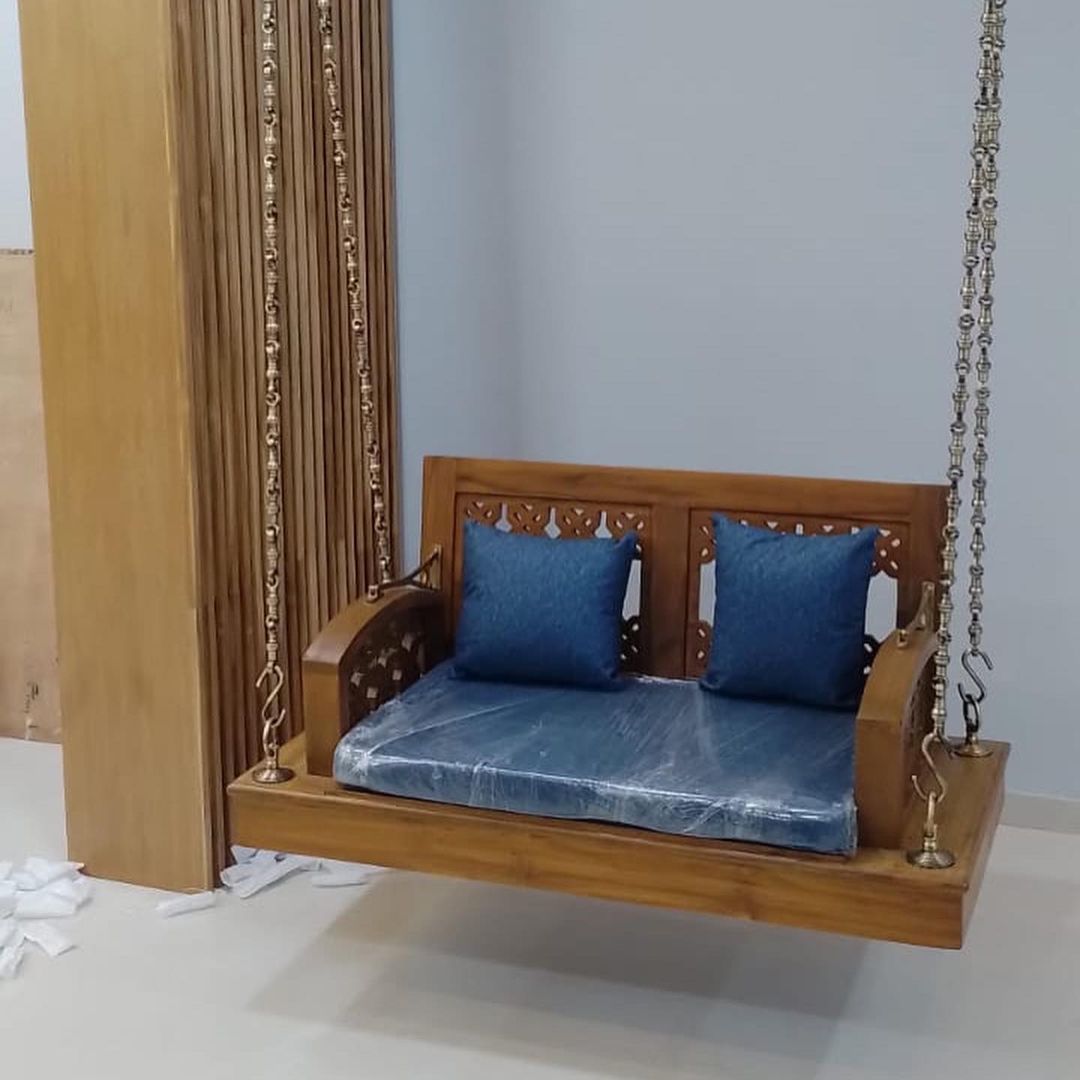 Wooden 4 ft swing with cushion and brass chain