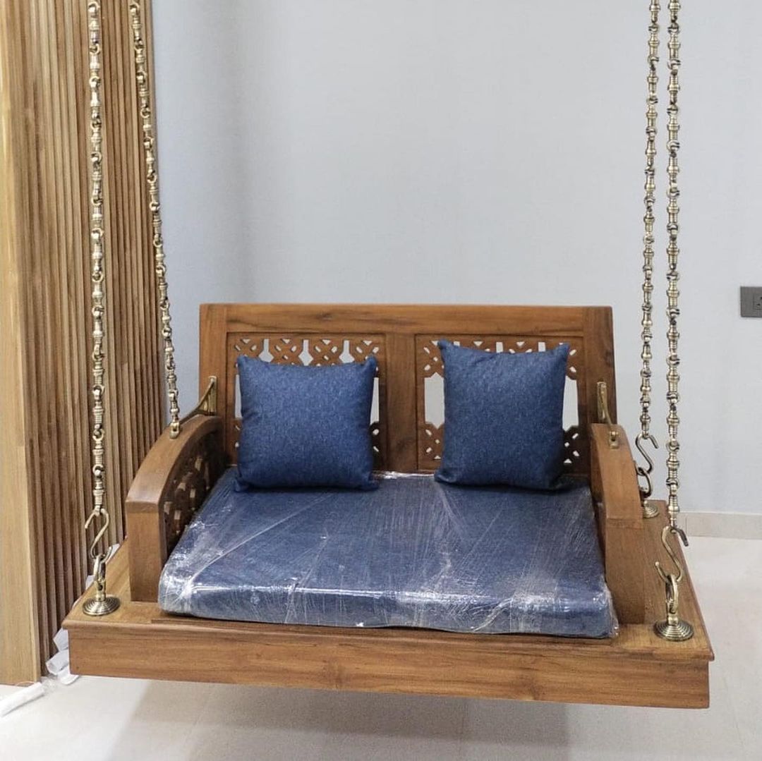 Wooden 4 ft swing with cushion and brass chain