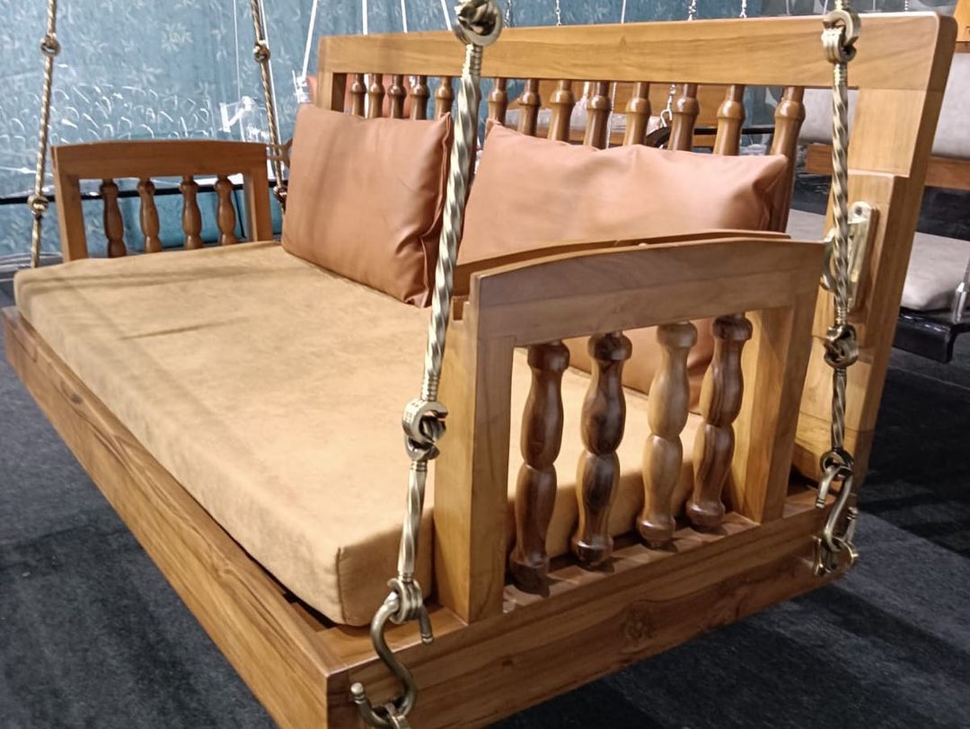 Wooden 4 ft reversible swing with cushion and brass chain